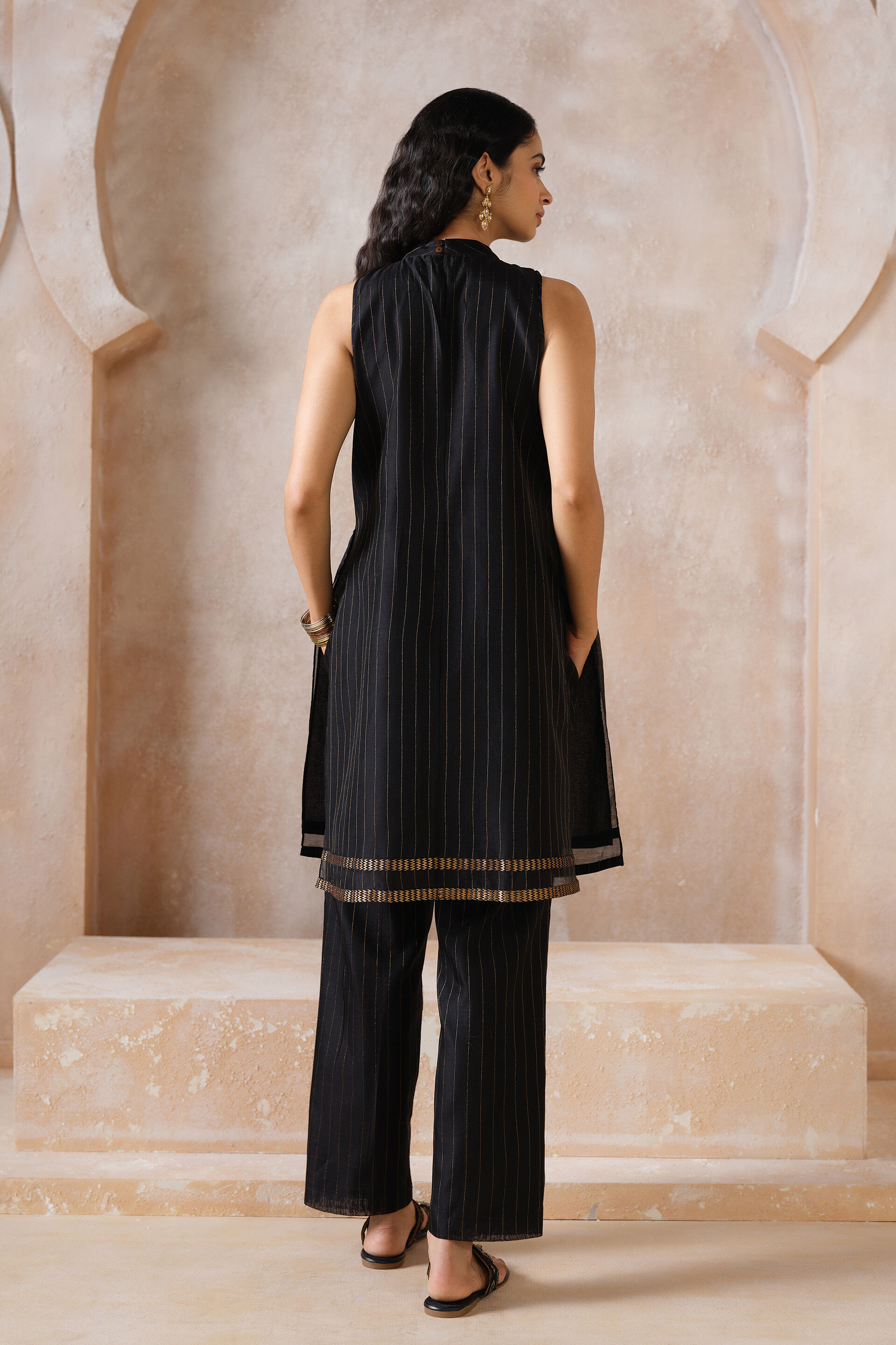Fiore Handwoven Maheshwari Coord - Black